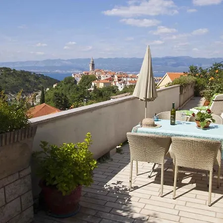 Apartment 6 Vrbnik (Primorje-Gorski Kotar)