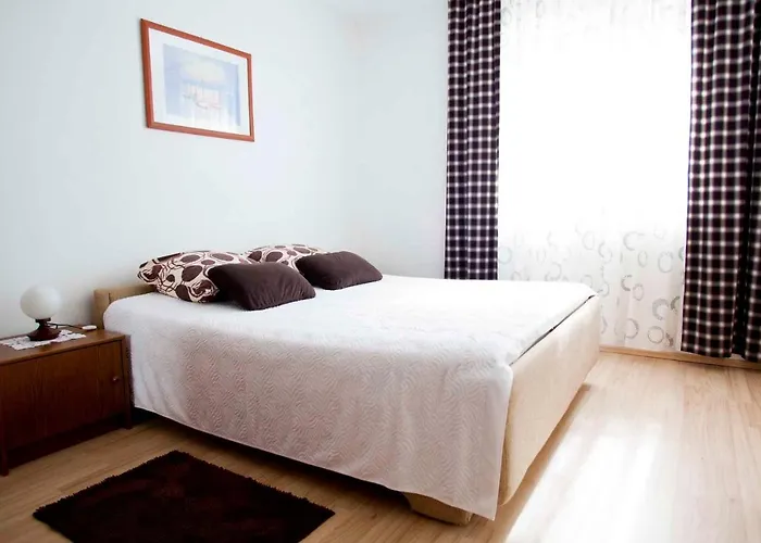 Apartman 6 *